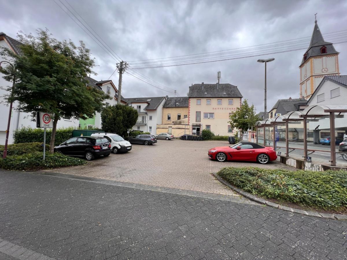 Gross, Modern, Vollausgestattet, Gemuetlich Mit Kueche Und Parkplatz Fuer Urlaub Oder Business Apartment Kettig ภายนอก รูปภาพ